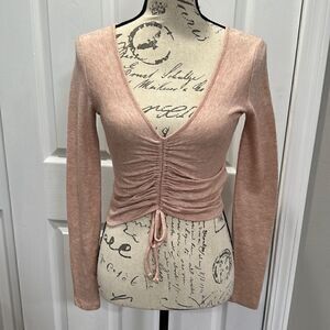 FOREVER 21 CROP TOP. BLUSH.